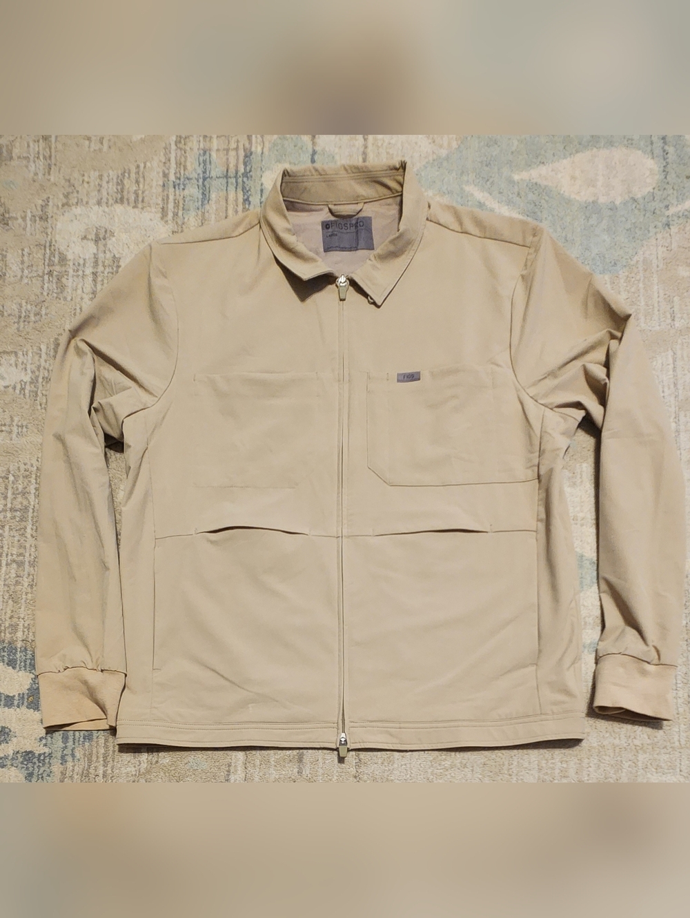 Mens Figspro Lab Scrub Jacket. Tan. Size L. Like New.
